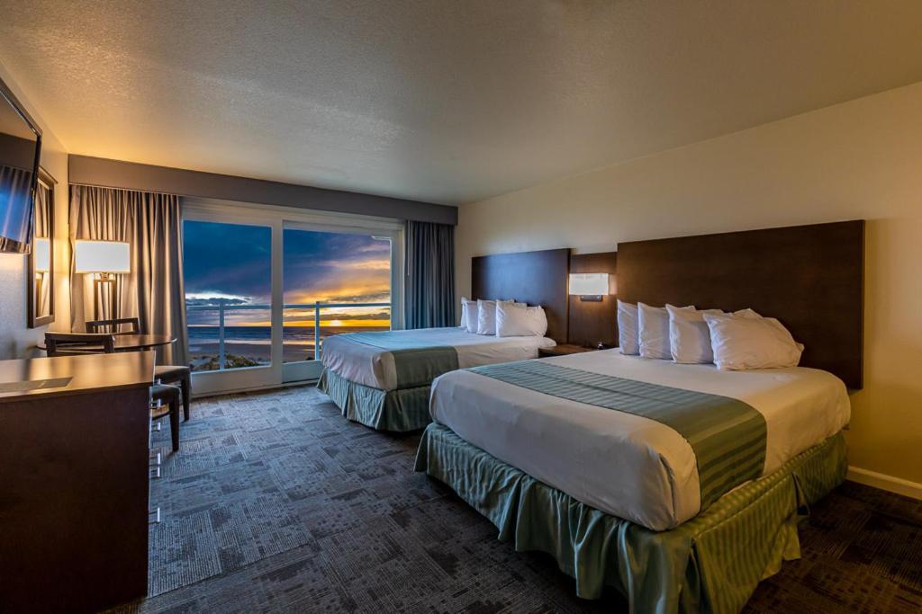 Driftwood Shores Resort ฟลอเรนซ์ ภายนอก รูปภาพ
